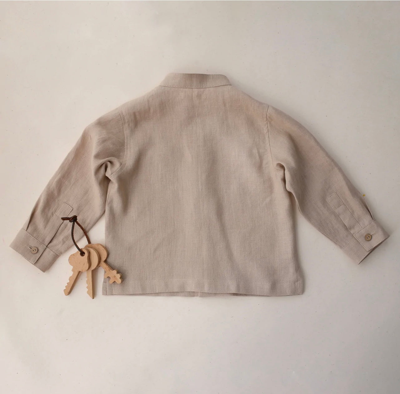 Dannie and Lilou Linen Long Sleeve Buttoned Shirt