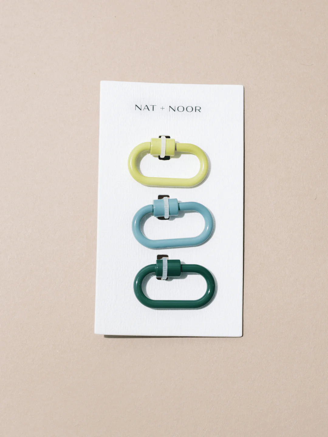 Nat + Noor Mini Lock Keychain Set in Pistachio